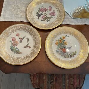 Lenox Gold and White Floral Dinnerware Set